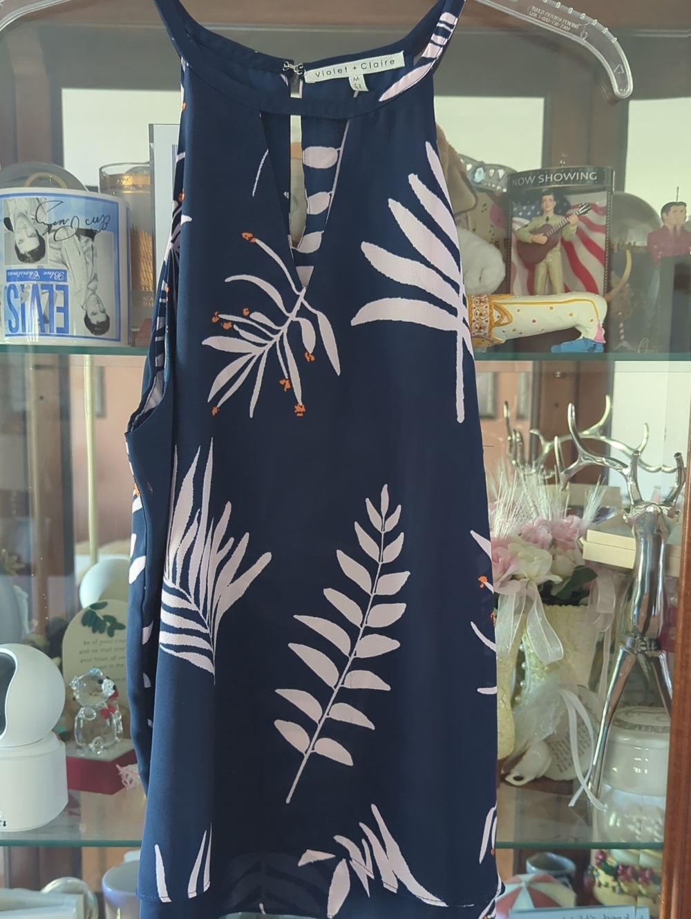 Violet & Claire Navy Floral Leaf Print Keyhole Tank